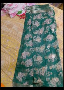 Beautiful Red Embroidered Saree 8 set