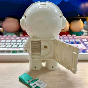 🆕️ Kawaii Astronaut Water Bottle