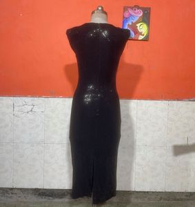 Sparkling Black Sheath Dress