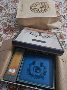 Forest Essentials Luxurious kit for men