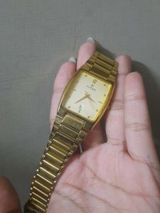 Titan Gold Watch - Classic Style
