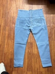Women Slim Fit Light Blue Jeans