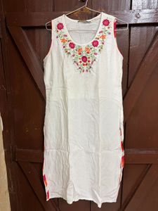White Embroidered Sleeveless Kurta set