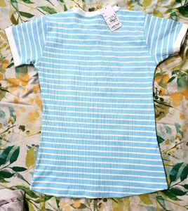Girls T-shirt