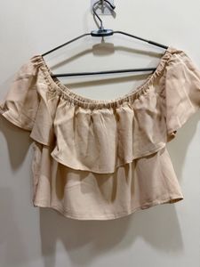 Forever 21 Ruffled Off-Shoulder Crop Top(M)