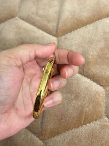 ✨ GOLD OVAL SOLITAIRE BANGLE – MINIMAL &amp; ELEGANT �