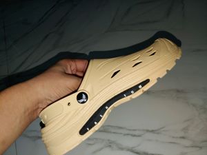 Stylish Clogs New