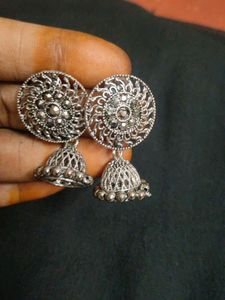 Combo Of 4 Pcs Earrings And One Long Chain