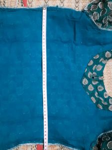 green benarasi kurti,  knee length, 3 quarter sleeves, cotton lining, fit to size s, alterable
