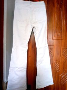 Light Wash Flared Jeans