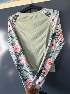 Floral Sleeve Crop  Top
