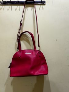 CAPRESE Red Sling Bag With Detachable Strap