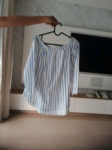 Chic Off-the-Shoulder Striped Blouse