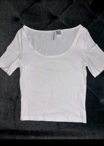 Classic White Cropped T-Shirt