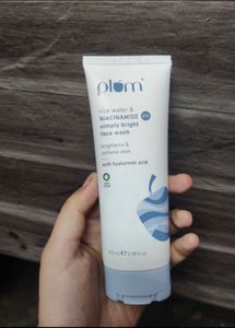 Plum Rice Water & Niacinamide Face Wash