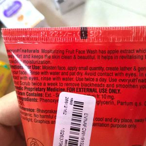 Everyuth Naturals Fruit Face Wash