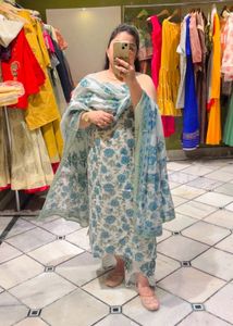 Floral Print Kurta Set with Dupatta spaghetti patt