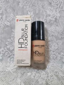 Pierre Cardin HD Blur Foundation