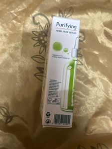 sealed Himalaya Purifying Neem Face Serum