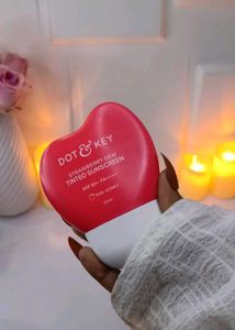 Dot & key Tinted suncrean 8 Shades avilable