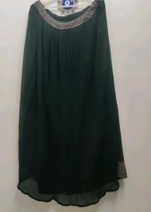 Elegant Green blouses with flayered skirt and dupp