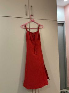 Chic Red Midi Dress with Slit
