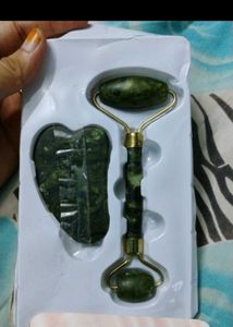 Jade Facial Roller Massager