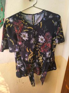 Floral Print Tie-Waist Top