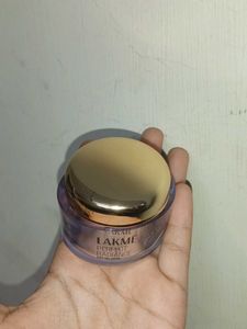 Lakme Perfect Radiance Day Cream