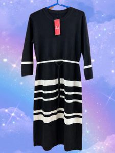 Chic Black &amp; White Striped Knit Dress