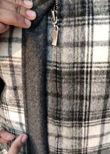 Price Drop !! Winter Chekerd Heavy Jacket