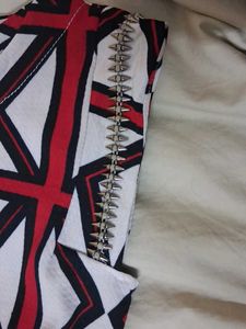 Chic Geometric Print Sleeveless Top