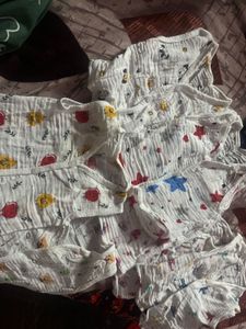 5 jhablas 250 rs)  unisex Adorable Star