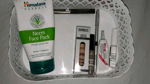 Essence & Insight 5 Piece Makeup Bundle