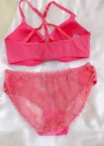 brand newVictoria's Secret Pink bra with brief