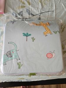 Portable baby bed