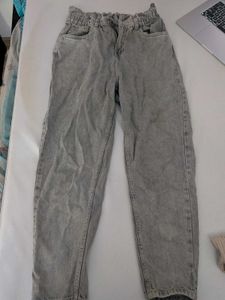 Stylish Grey Wide-Leg Denim Jeans