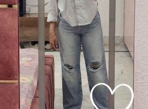Distressed Wide Leg Jeans