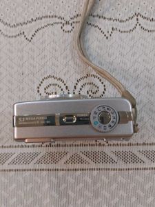Sony Cyber-shot 5.1 megapixel Digital Camera