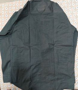Men's Dark Grey Button-Up Shirt