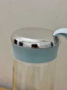 New Stylish Glass Water Bottle with Lid