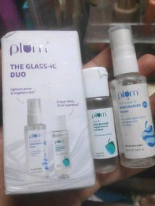 Plum The Glass-ic Duo Skincare Kit