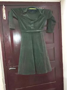 Elegant Green Velvet Dress
