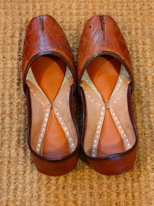 Jooti In Brown Color