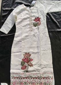 embroidery kurti set