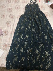 Beautiful sleeveless one piece in free size