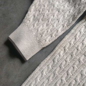 Vintage Cable Knit V-Neck Sweater