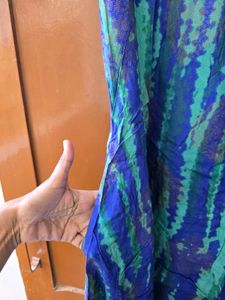 Vibrant Blue &amp; Green Ethnic Kurta