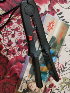 Hair straightener