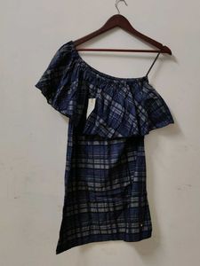 Chic One-Shoulder Plaid Dress